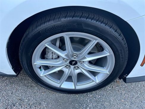 Used 2025 Ford Mustang GT Premium image 12