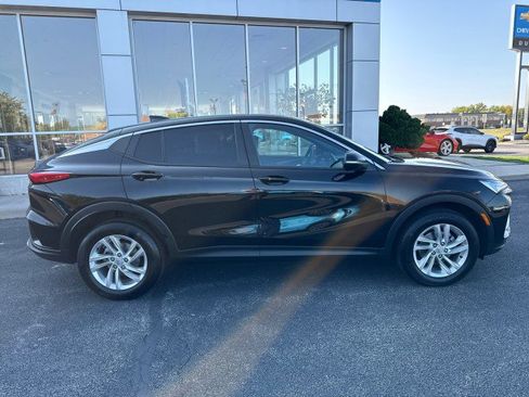 Certified 2025 Buick Envista Preferred w/ Convenience I Package image 2