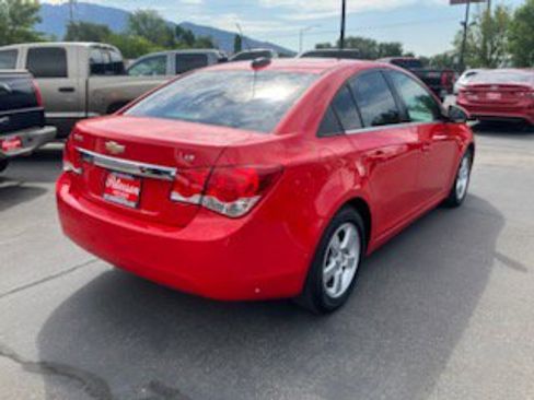 Used 2016 Chevrolet Cruze LT image 4