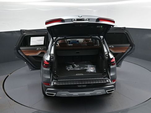 New 2026 BMW X5 sDrive40i image 49