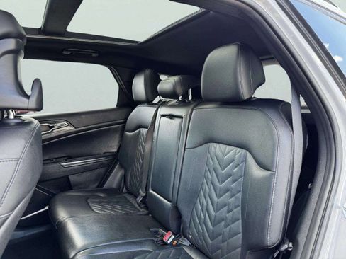 Used 2023 Kia Sportage X-Line w/ X-Line Premium Package image 35