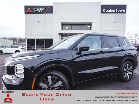 New 2026 Mitsubishi Outlander SEL AWD/4WD image 1
