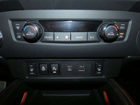 Used 2023 Nissan Frontier PRO-4X w/ Pro Convenience Package image 15