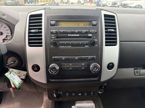 Used 2010 Nissan Frontier PRO-4X w/ Pro-4x Value Truck Pkg image 32