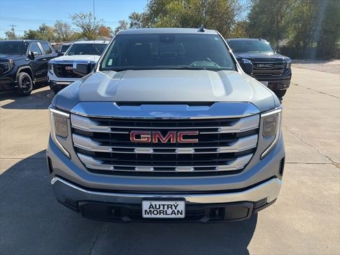 New 2026 GMC Sierra 1500 SLE w/ Preferred Package image 9