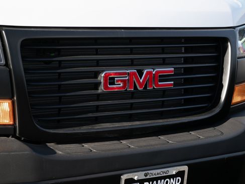 New 2025 GMC Savana 2500 w/ Driver Convenience Package image 18