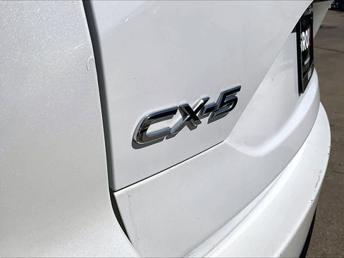 Used 2018 MAZDA CX-5 Touring image 30