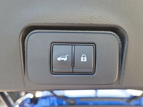 Certified 2023 Nissan Rogue SL w/ SL Premium Package FWD image 10