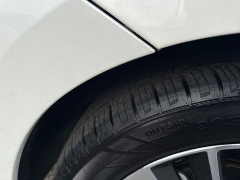 Used 2021 Nissan Versa SV image 26