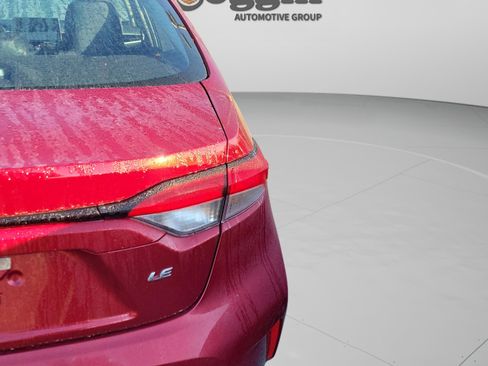 Certified 2025 Toyota Corolla LE image 19