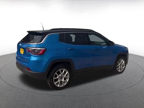 Used 2025 Jeep Compass Limited AWD/4WD image 15