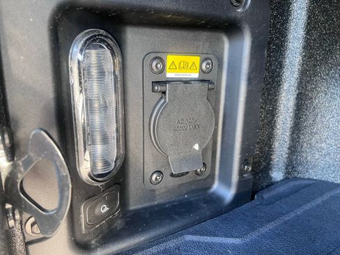 Used 2024 Ford Maverick Lariat AWD/4WD image 12