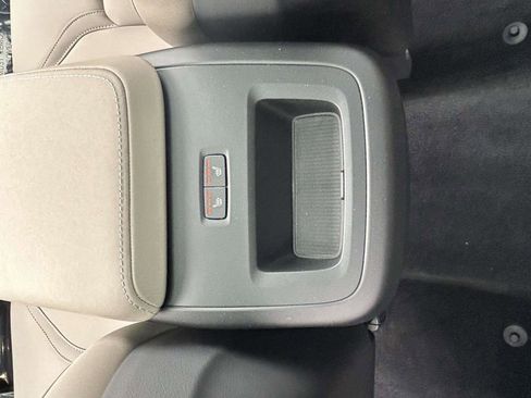 New 2026 Volvo XC60 B5 Plus w/ Protection Package Premier image 16