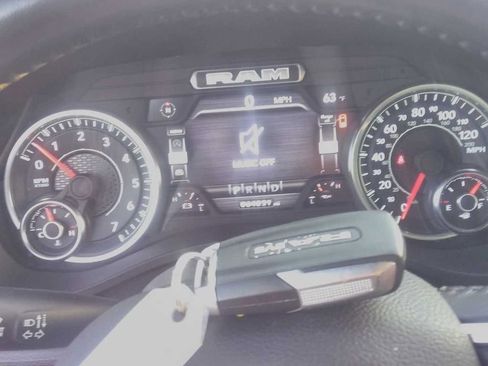 Used 2024 RAM 1500 Laramie RWD image 6