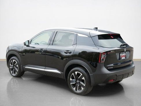 Certified 2025 Nissan Kicks SR image 5