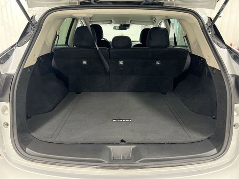 Used 2021 Nissan Murano SV image 23