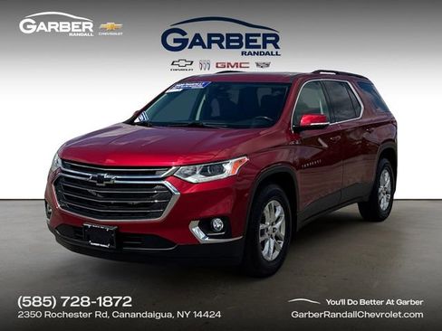 Used 2020 Chevrolet Traverse LT w/ Driver Confidence II Package AWD/4WD image 1