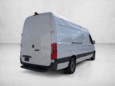 Used 2023 Mercedes-Benz Sprinter 2500 image 5
