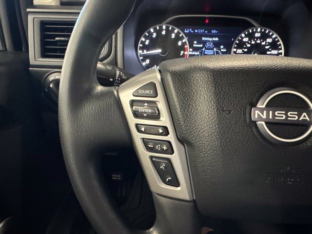 Used 2024 Nissan Titan SV AWD/4WD image 22