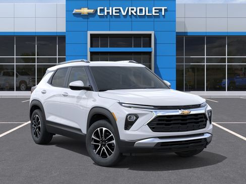 New 2026 Chevrolet TrailBlazer LT w/ LT Cold Weather Package FWD image 7