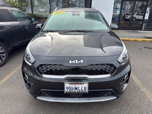 Used 2022 Kia Niro EX image 9