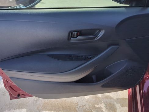 Used 2025 Toyota Corolla LE FWD image 10