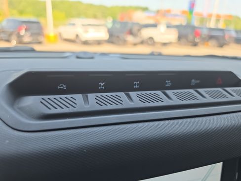 Used 2025 Ford Bronco Badlands AWD/4WD image 31