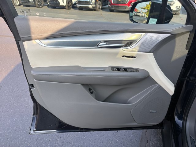 Used 2022 Cadillac XT5 Premium Luxury w/ LPO, Floor Liner Package AWD/4WD image 7