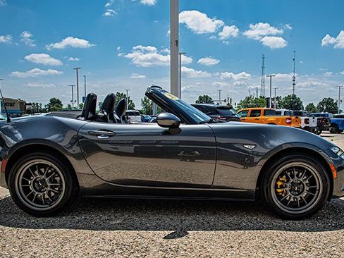 Used 2019 MAZDA MX-5 Miata Grand Touring w/ GT-S Package RWD image 6
