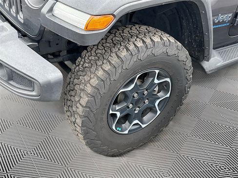 Used 2023 Jeep Wrangler Unlimited Rubicon 4xe image 33