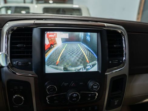 Used 2018 RAM 3500 Laramie w/ Convenience Group AWD/4WD image 15