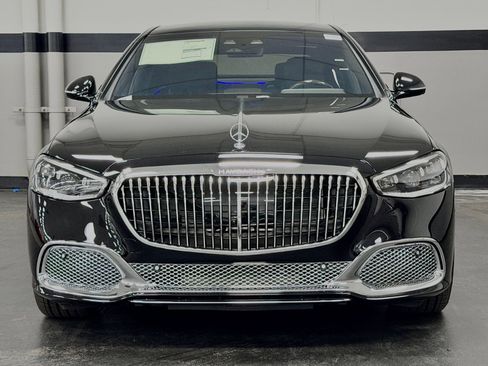 New 2026 Mercedes-Benz Maybach S 680 4MATIC image 6
