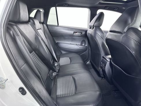 Used 2024 Toyota Corolla Cross AWD Hybrid w/ Convenience Package image 28