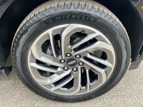 Used 2025 Lincoln Navigator L Reserve AWD/4WD image 10