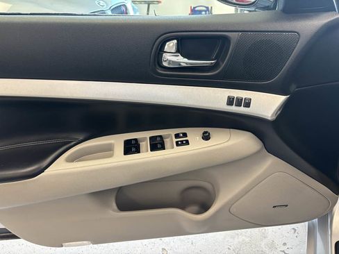 Used 2009 INFINITI G37 Journey w/ Premium Pkg image 20