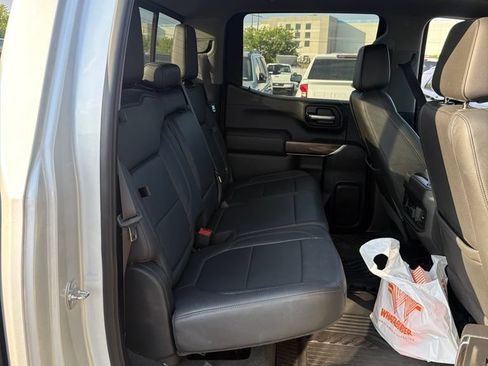 Used 2021 Chevrolet Silverado 1500 LT Trail Boss w/ Convenience Package II AWD/4WD image 6