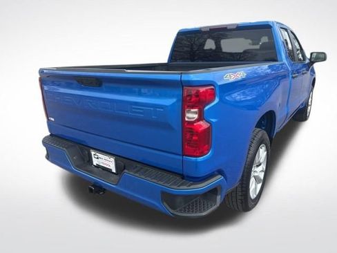 Used 2025 Chevrolet Silverado 1500 Custom image 5