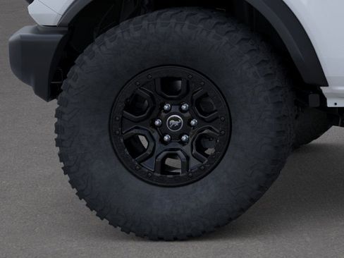 New 2023 Ford Bronco Wildtrak image 21