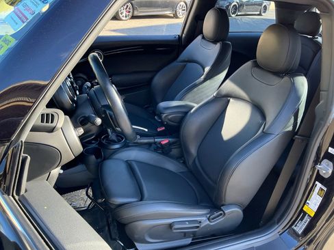 Used 2019 MINI Cooper S image 19