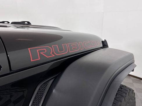 Used 2021 Jeep Wrangler Unlimited Rubicon w/ Xtreme Recon 35" Tire Package image 12