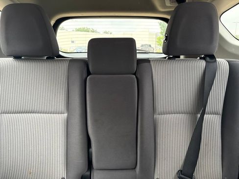 Used 2014 Toyota RAV4 LE FWD image 16