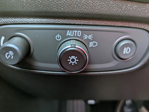 Used 2020 Chevrolet Equinox Premier w/ LPO, Cargo Package image 26