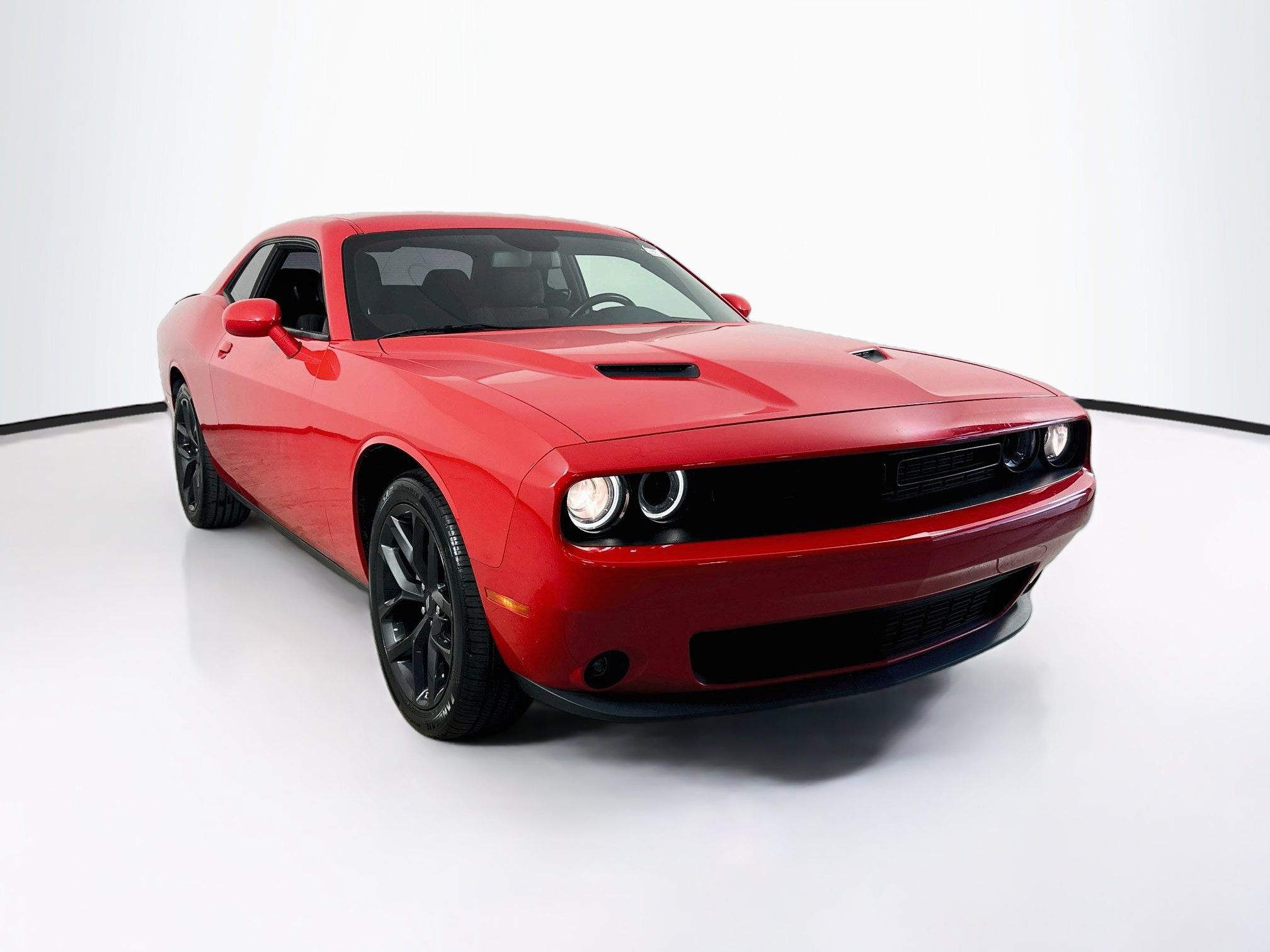 Used 2023 Dodge Challenger SXT w/ Blacktop Package RWD image 3