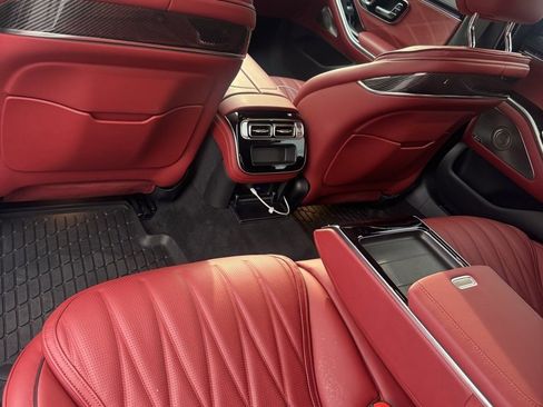Used 2025 Mercedes-Benz S 63 AMG S image 11