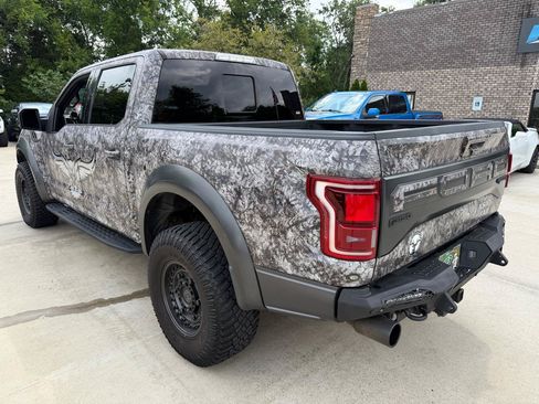 Used 2018 Ford F150 Raptor w/ Equipment Group 802A Luxury AWD/4WD image 7