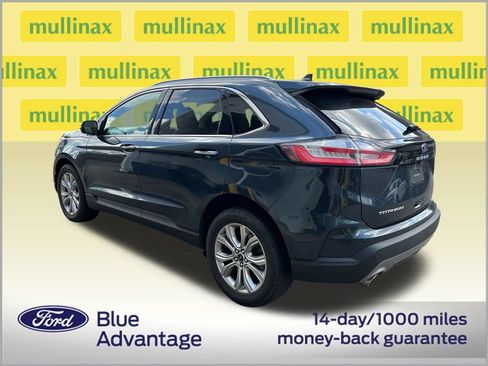 Used 2023 Ford Edge Titanium AWD/4WD image 3