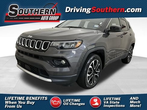 Used 2024 Jeep Compass Limited image 1