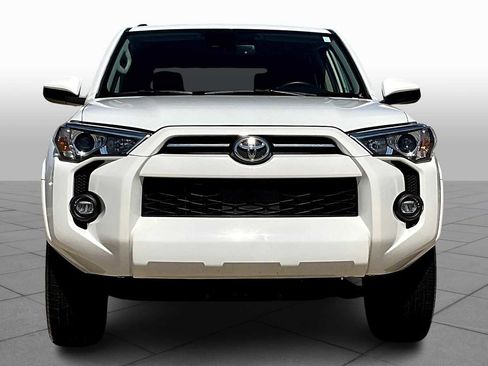 Used 2024 Toyota 4Runner SR5 image 3