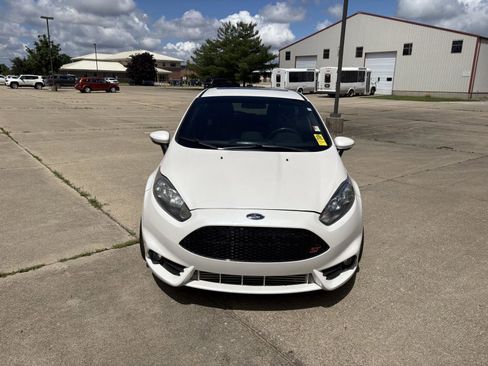 Used 2016 Ford Fiesta ST FWD image 12