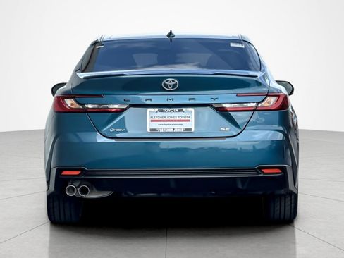 Certified 2025 Toyota Camry SE w/ Convenience Package FWD image 4